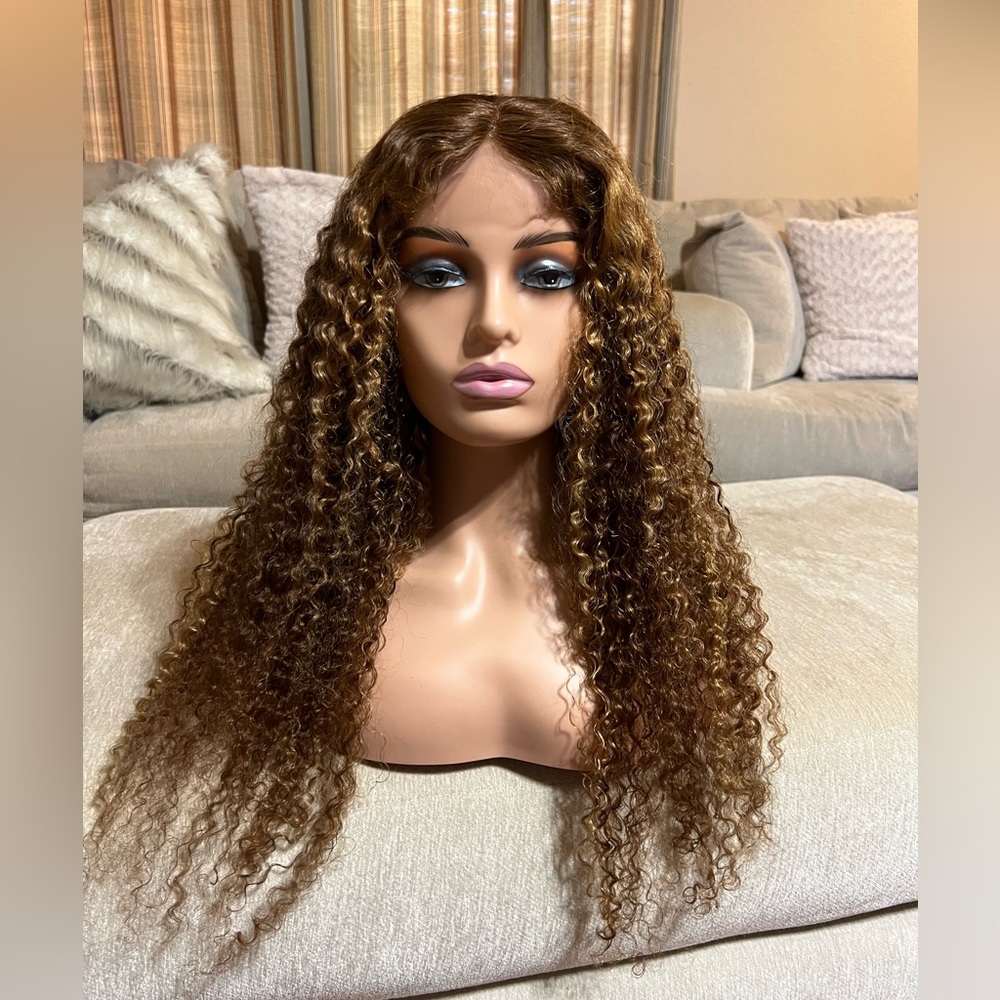 Wig - Picture 3 of 11
